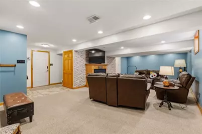 103 Oakbrook Cir, Banksville/Westwood, PA 15220 - Photo 16