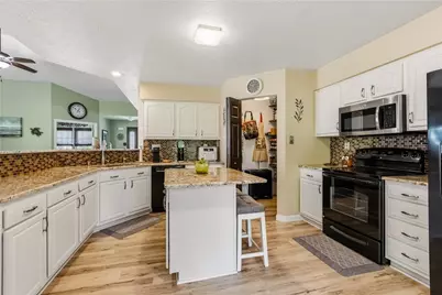 103 Oakbrook Cir, Banksville/Westwood, PA 15220 - Photo 6