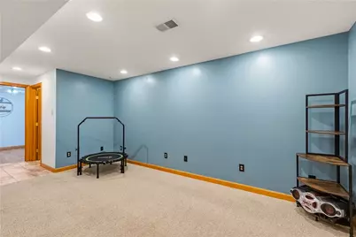 103 Oakbrook Cir, Banksville/Westwood, PA 15220 - Photo 18
