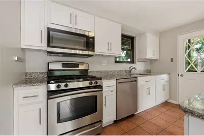 2724 Dwight Ave, Pittsburgh, PA 15216 - Photo 14