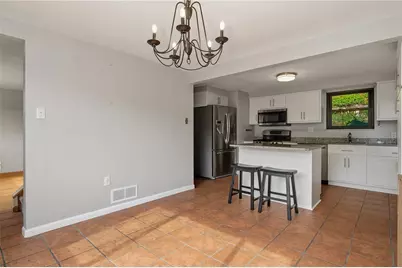 2724 Dwight Ave, Pittsburgh, PA 15216 - Photo 10