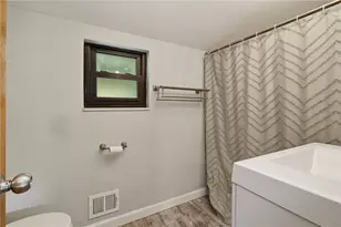 2724 Dwight Ave, Pittsburgh, PA 15216 - Photo 26