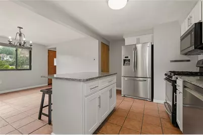 2724 Dwight Ave, Pittsburgh, PA 15216 - Photo 16