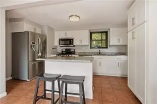 2724 Dwight Ave, Pittsburgh, PA 15216 - Photo 12