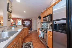 123 Windy Dr, Center Township, PA 16001 - Photo 8
