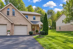 123 Windy Dr, Center Township, PA 16001 - Photo 2