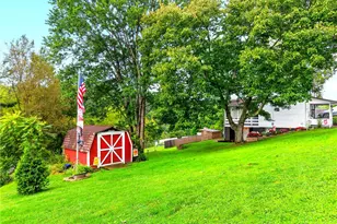 223 Lenkey Rd, Vanderbilt, PA 15486 - Photo 8