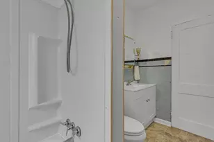517 Maplewood Ave, Ambridge, PA 15003 - Photo 16
