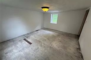 305 Repp Rd, Pittsburgh, PA 15068 - Photo 28