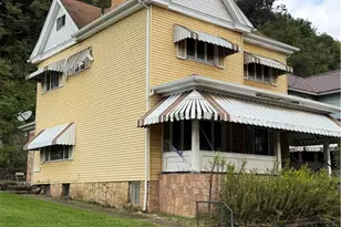 115 Main St, Brownsville, PA 15417 - Photo 2