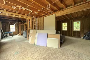 7651 Pennsylvania Ave, North Huntingdon, PA 15501 - Photo 10