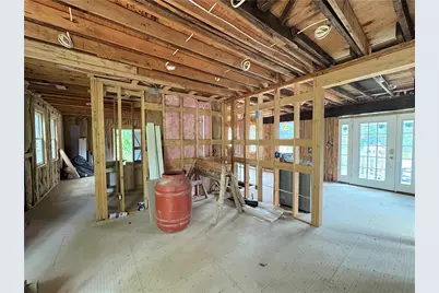 7651 Pennsylvania Ave, North Huntingdon, PA 15501 - Photo 14