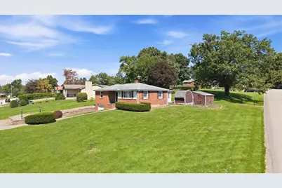 9428 Saratoga Dr, Pittsburgh, PA 15237 - Photo 2