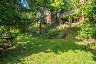126 Senate Dr, Pittsburgh, PA 15236 - Photo 32