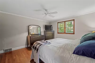 126 Senate Dr, Pittsburgh, PA 15236 - Photo 14