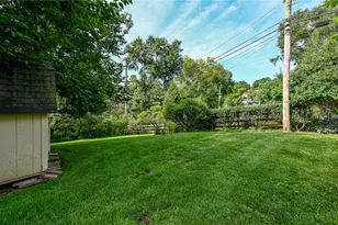 105 Orchard Spring Rd, Scott Township, PA 15220 - Photo 4