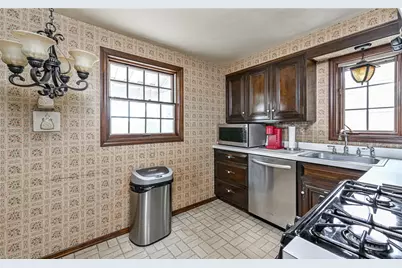 105 Orchard Spring Rd, Scott Township, PA 15220 - Photo 18