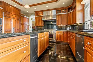 218 Canterwood Dr, Peters Township, PA 15367 - Photo 10