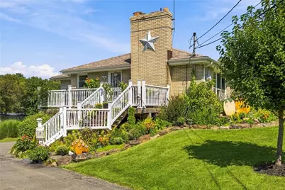 67 Magee Ave, Valencia, PA 16059 - Photo 2