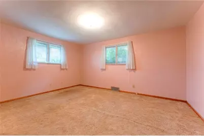 1124 High Street, Jeannette, PA 15644 - Photo 14
