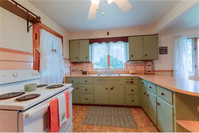 1124 High Street, Jeannette, PA 15644 - Photo 12