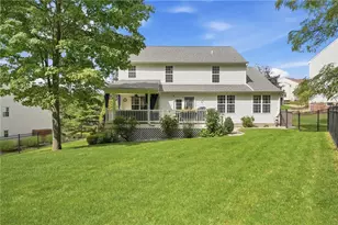 931 White Water Dr, Adams Township, PA 16046 - Photo 2