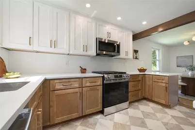 646 Guenevere Dr, Pittsburgh, PA 15237 - Photo 8