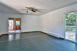 19 N 26th St, Pymatuning Township, PA 16125 - Photo 8
