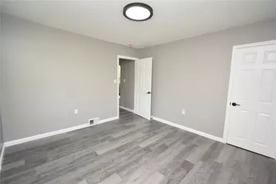 1305 Glencoe Ave, Green Tree, PA 15205 - Photo 10