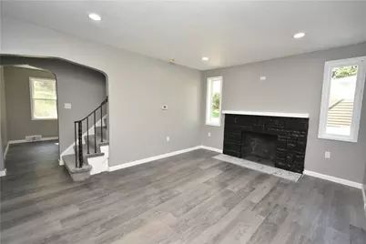 1305 Glencoe Ave, Green Tree, PA 15205 - Photo 2