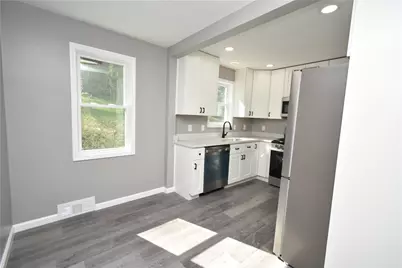 1305 Glencoe Ave, Green Tree, PA 15205 - Photo 6