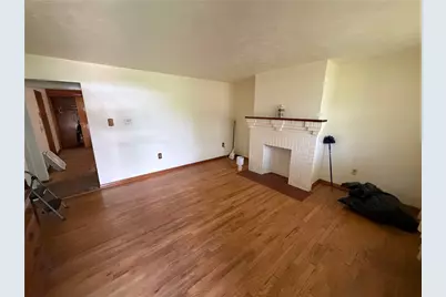 802 Glencairn St, West Mifflin, PA 15122 - Photo 4