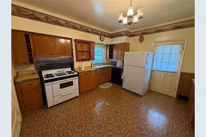 802 Glencairn St, West Mifflin, PA 15122 - Photo 10