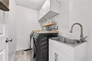 128 Brighton Ln, Adams Township, PA 16046 - Photo 16