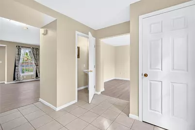 1811 Pioneer Dr, Pittsburgh, PA 15143 - Photo 18