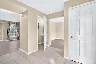 1811 Pioneer Dr, Pittsburgh, PA 15143 - Photo 18