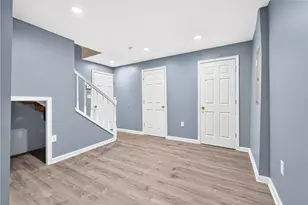 1811 Pioneer Dr, Pittsburgh, PA 15143 - Photo 38