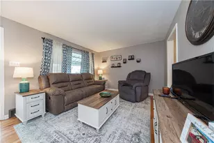 1626 Hybla St, Pittsburgh, PA 15212 - Photo 6