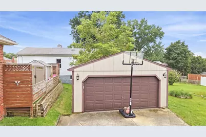 1216 Glenwood Drive, Sharon, PA 16146 - Photo 2