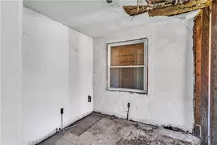 1602 Montier St, Pittsburgh, PA 15221 - Photo 10