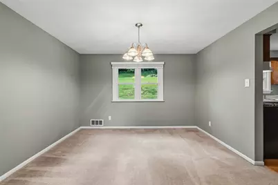 1349 Sturdy Oak Dr, Scott Township, PA 15220 - Photo 10