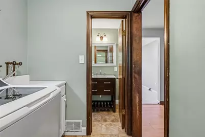 1349 Sturdy Oak Dr, Scott Township, PA 15220 - Photo 18