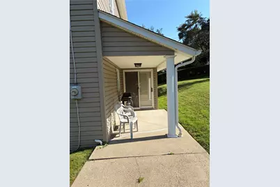 275 Maple St, Sewickley Township, PA 15678 - Photo 14