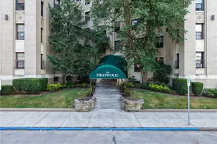 372 S Highland Ave, Pittsburgh, PA 15206 - Photo 1