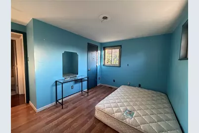 402 Elias Dr, Pittsburgh, PA 15235 - Photo 12