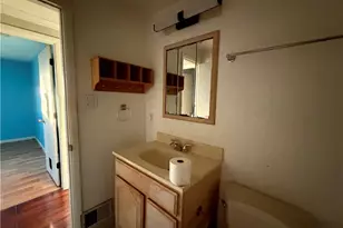 402 Elias Dr, Pittsburgh, PA 15235 - Photo 10