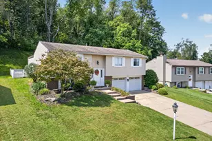1224 Armstrong Dr, South Park, PA 15129 - Photo 2