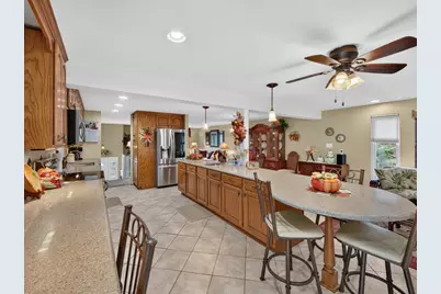 1224 Armstrong Dr, South Park, PA 15129 - Photo 10