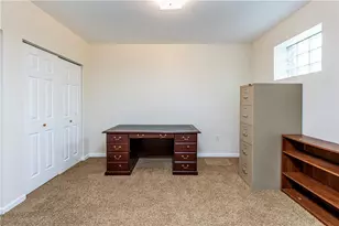 810 Stonebridge Dr, Hempfield Township, PA 15601 - Photo 50
