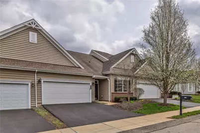 254 Patriot Ln, Economy, PA 15042 - Photo 2